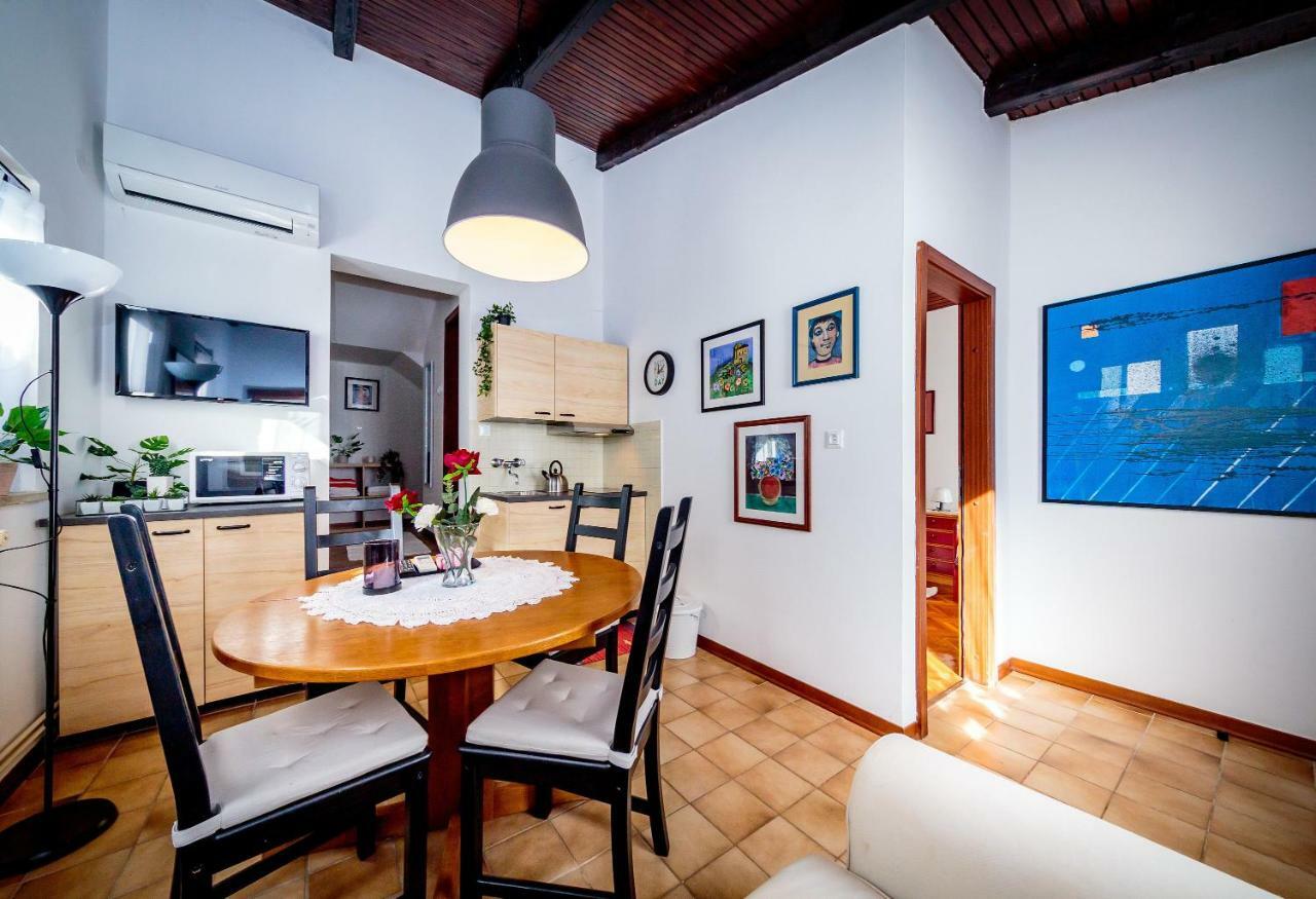 Apartments C52 Ρόβινι Εξωτερικό φωτογραφία